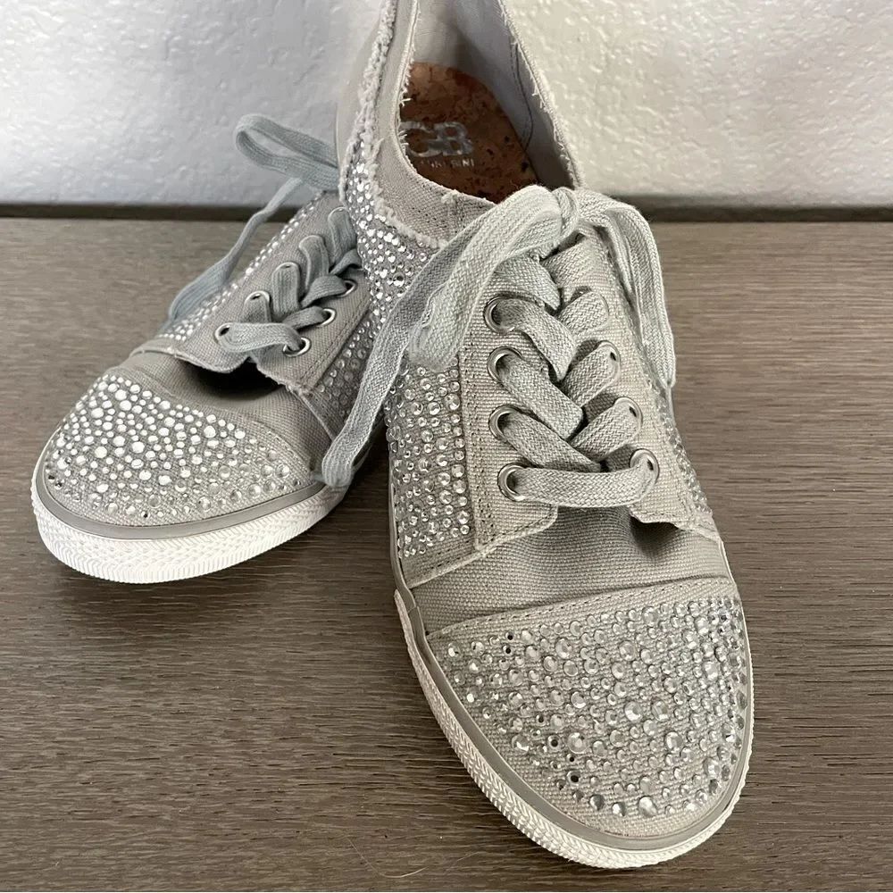Gianni Bini Crystal Studded Gray Lace-Up Sneakers 9.5